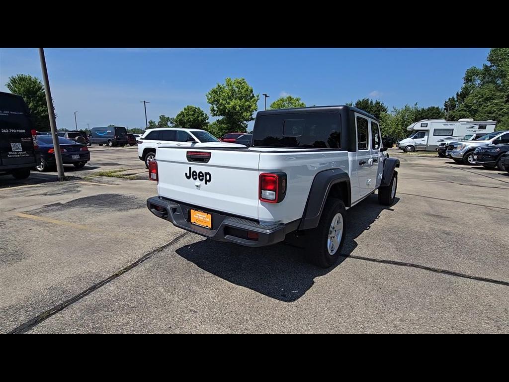 used 2023 Jeep Gladiator car, priced at $26,290