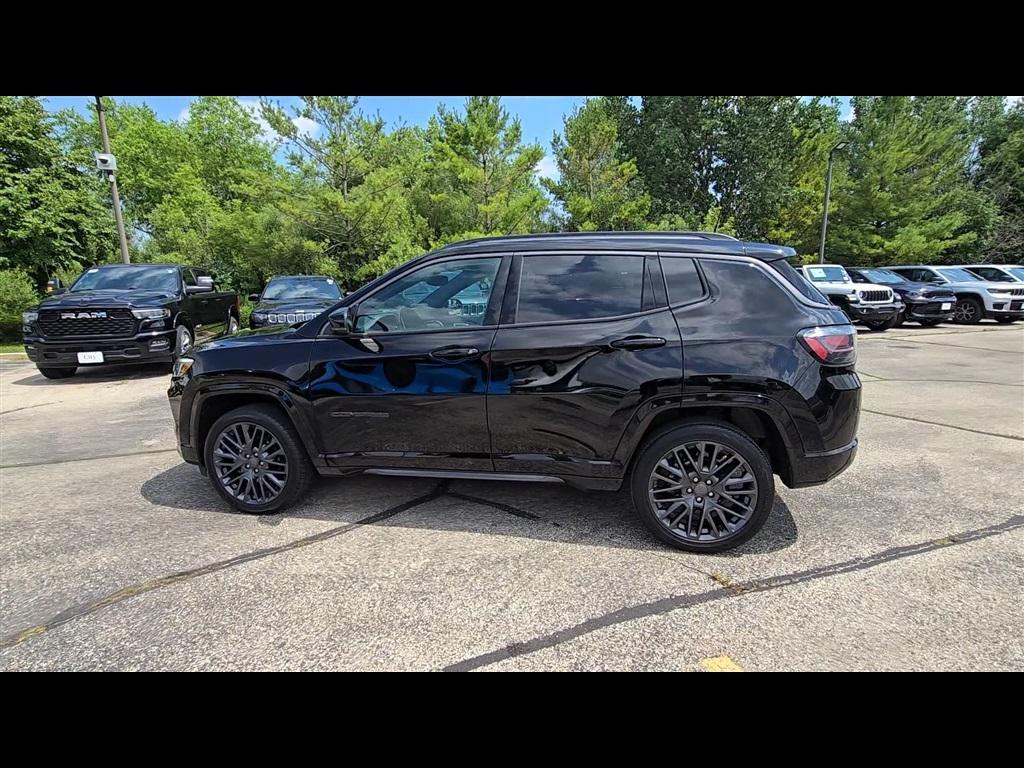 used 2022 Jeep Compass car, priced at $23,390