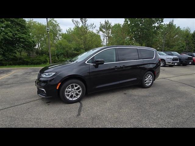 used 2023 Chrysler Pacifica car, priced at $23,990