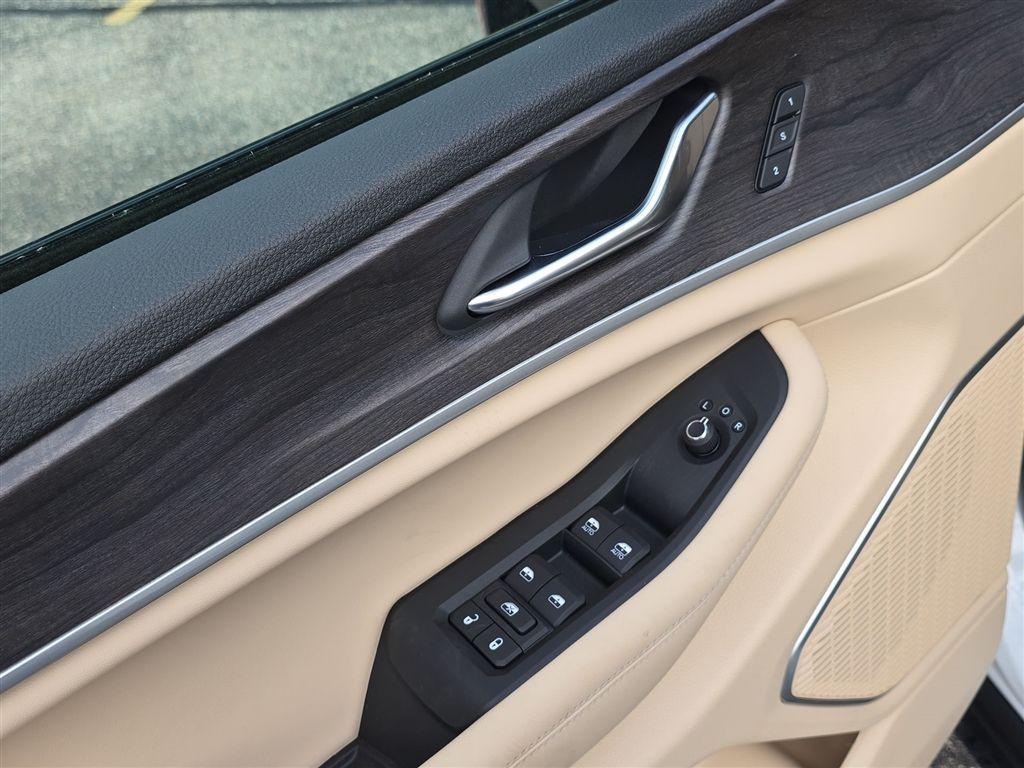 new 2025 Jeep Grand Cherokee car, priced at $46,241