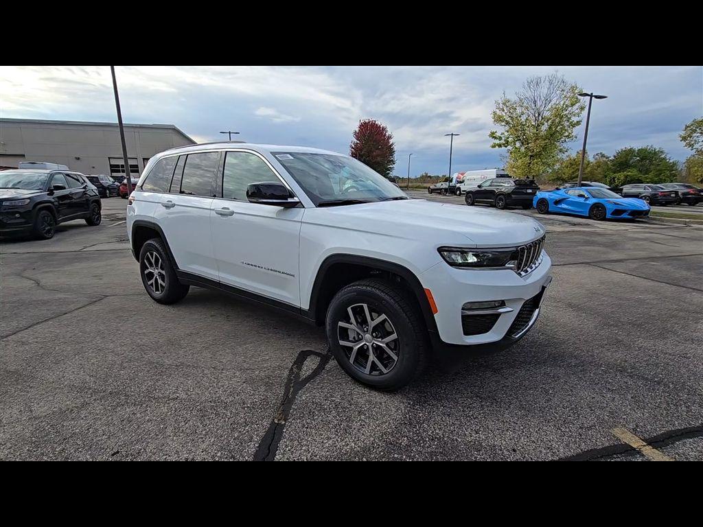 new 2025 Jeep Grand Cherokee car, priced at $46,241
