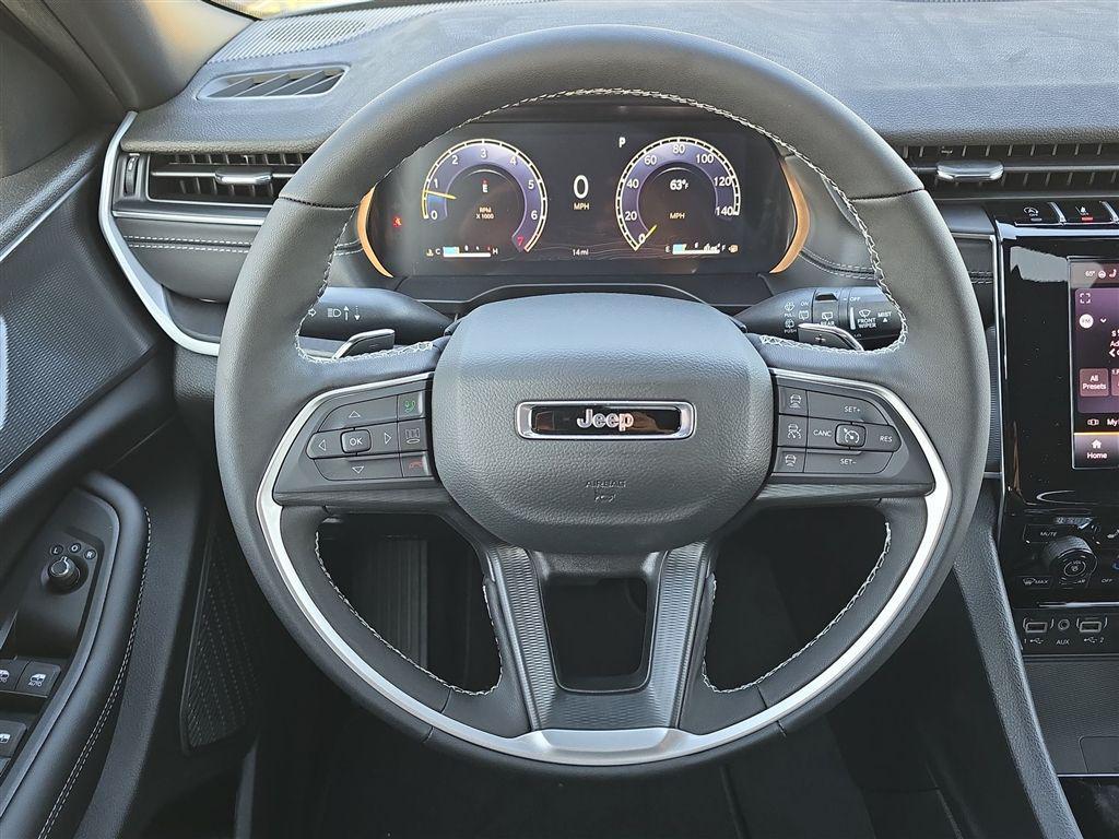 new 2025 Jeep Grand Cherokee car, priced at $40,263