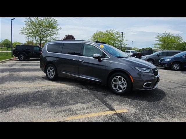 used 2023 Chrysler Pacifica car, priced at $27,590