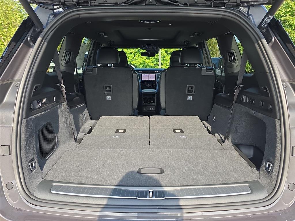 new 2025 Jeep Grand Cherokee L car, priced at $61,636