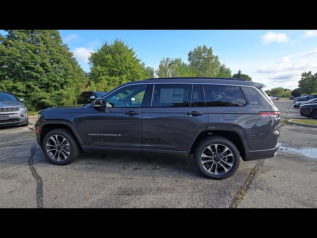 new 2025 Jeep Grand Cherokee L car, priced at $61,636