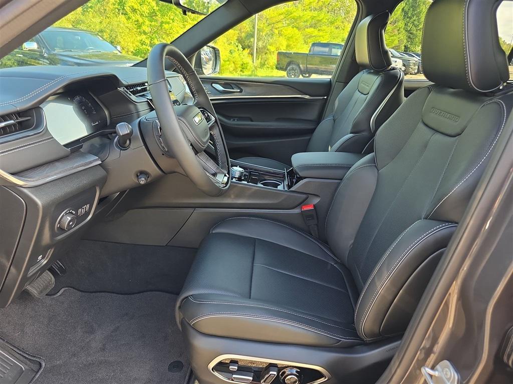 new 2025 Jeep Grand Cherokee L car, priced at $61,636