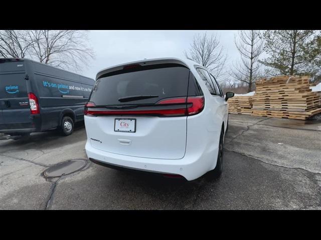 used 2024 Chrysler Pacifica car, priced at $37,595