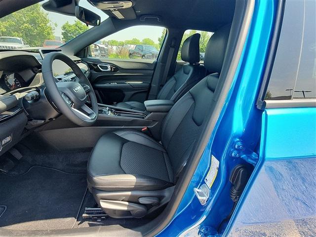 new 2025 Jeep Compass car, priced at $27,838