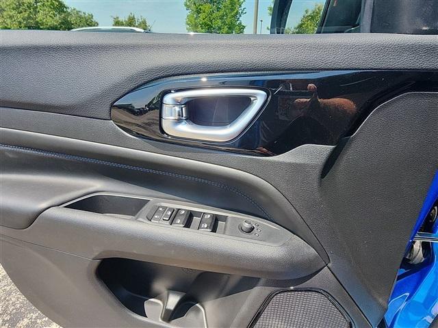 new 2025 Jeep Compass car, priced at $27,838