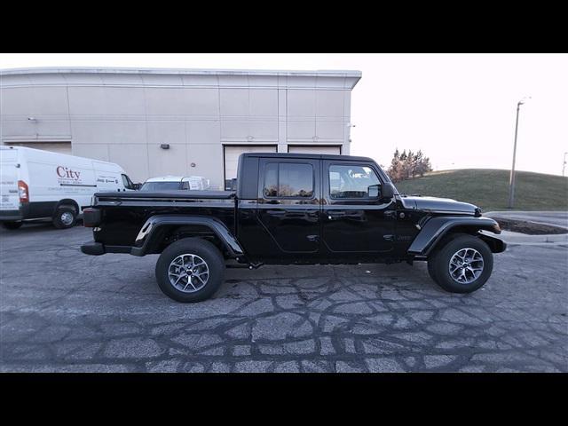 new 2024 Jeep Gladiator car, priced at $46,148