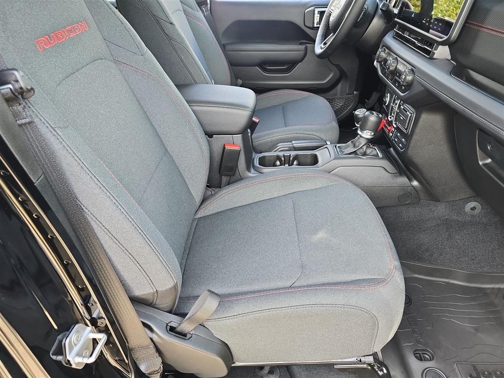 new 2025 Jeep Wrangler car, priced at $58,890