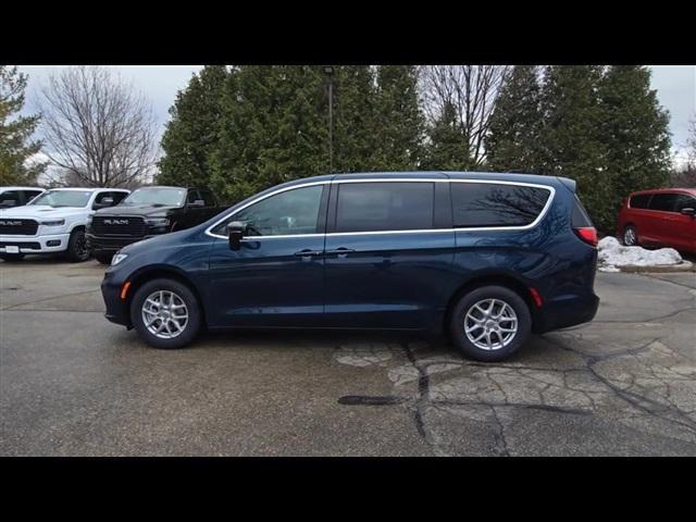 new 2025 Chrysler Pacifica car, priced at $41,079