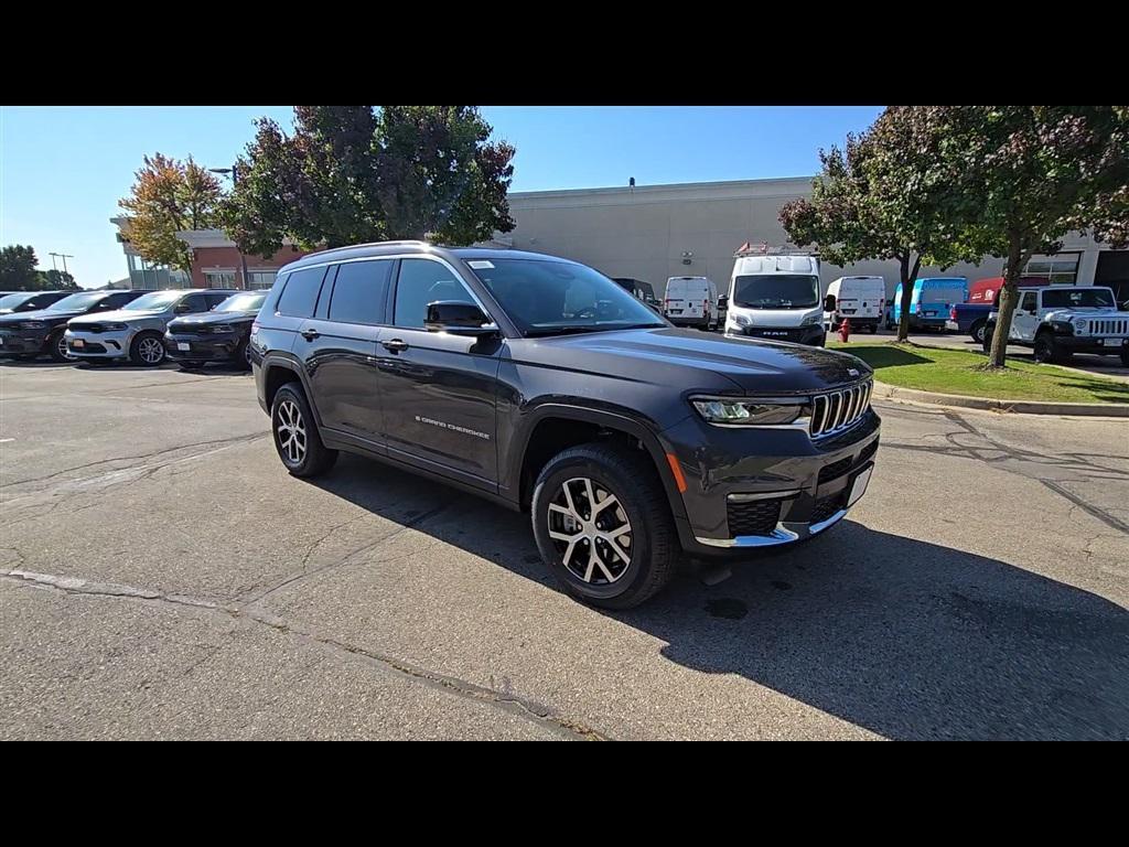 new 2025 Jeep Grand Cherokee L car, priced at $49,201
