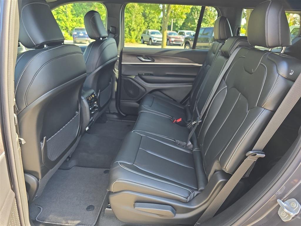 new 2025 Jeep Grand Cherokee L car, priced at $49,201