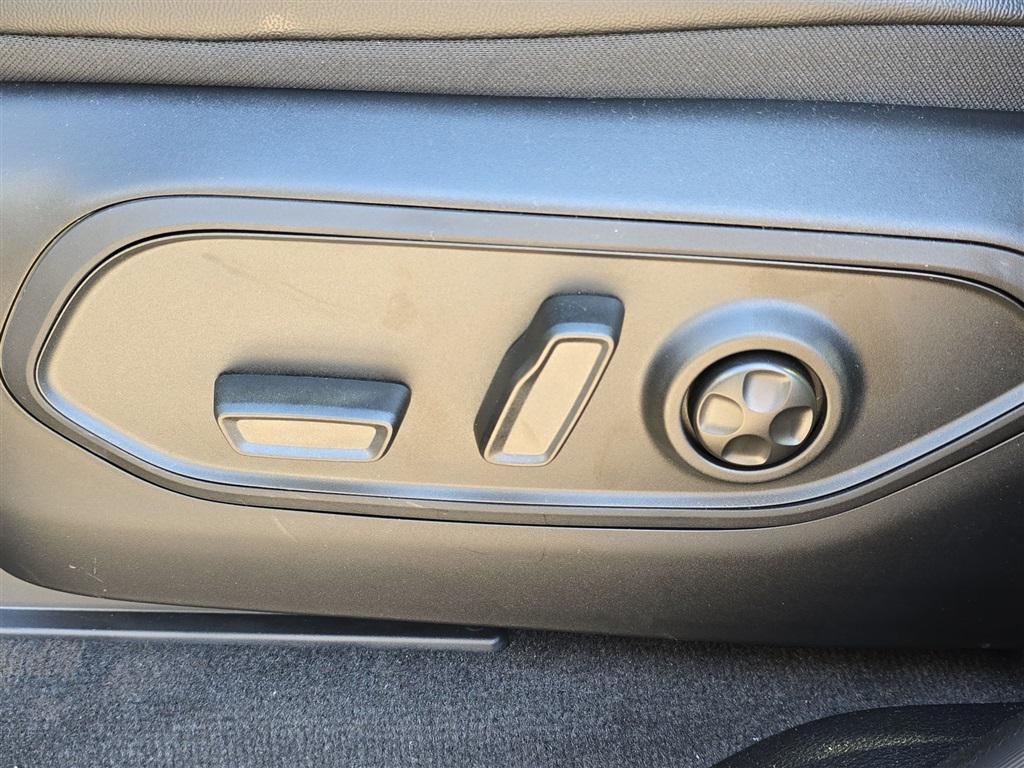 new 2025 Jeep Grand Cherokee L car, priced at $49,201