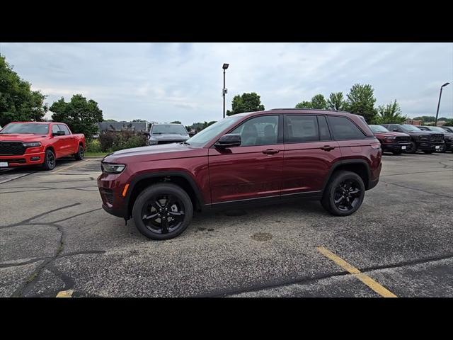 new 2025 Jeep Grand Cherokee car, priced at $42,026