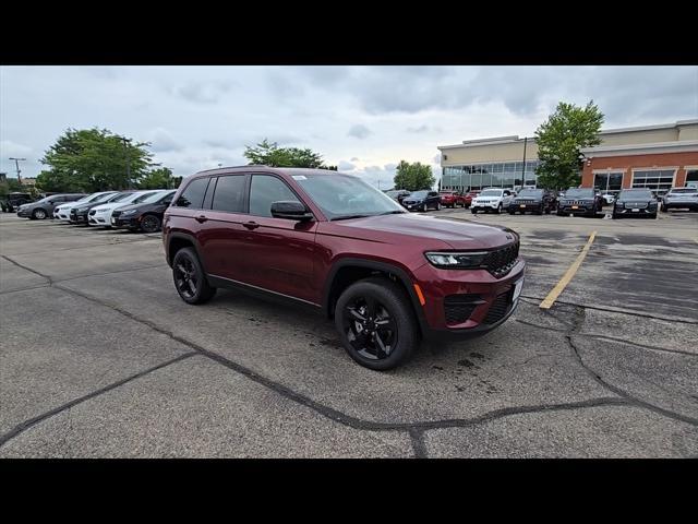 new 2025 Jeep Grand Cherokee car, priced at $42,026