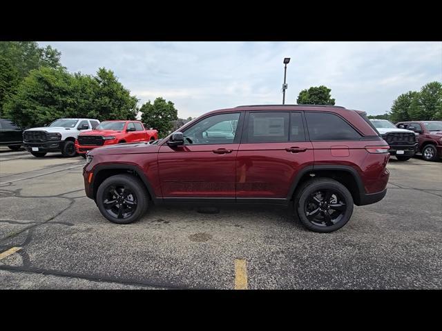 new 2025 Jeep Grand Cherokee car, priced at $42,026