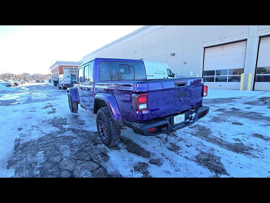 new 2026 Jeep Gladiator car, priced at $47,187