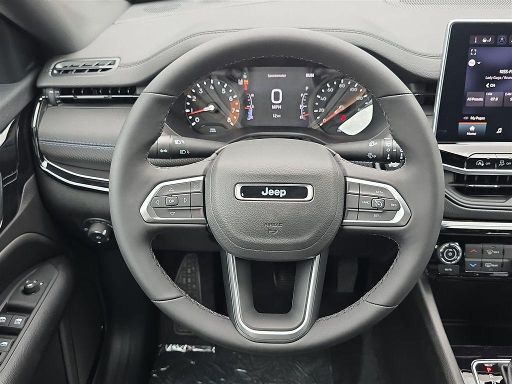 new 2025 Jeep Compass car, priced at $25,755