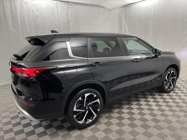 new 2024 Mitsubishi Outlander car, priced at $38,135