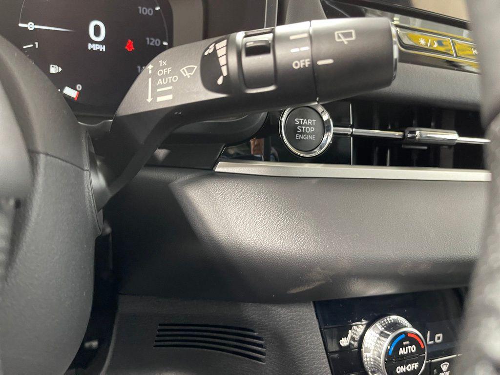 new 2025 Mitsubishi Outlander car, priced at $36,720