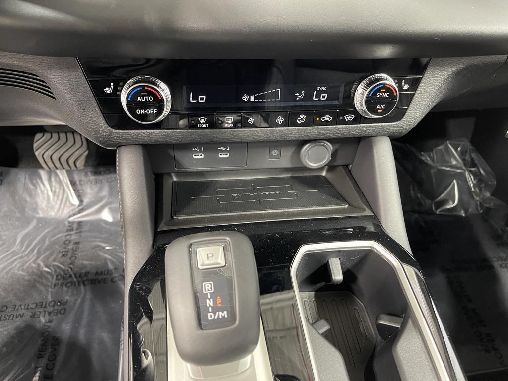 new 2025 Mitsubishi Outlander car, priced at $37,220