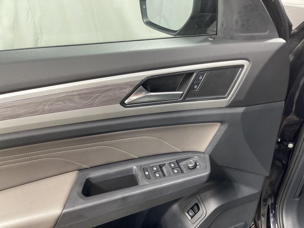 used 2021 Volkswagen Atlas Cross Sport car, priced at $24,895