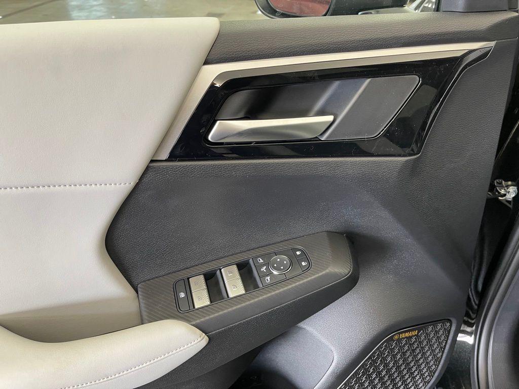 new 2025 Mitsubishi Outlander car, priced at $37,255
