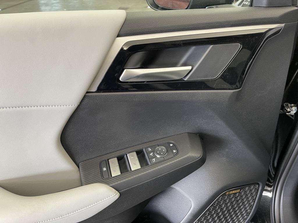 new 2025 Mitsubishi Outlander car, priced at $37,755