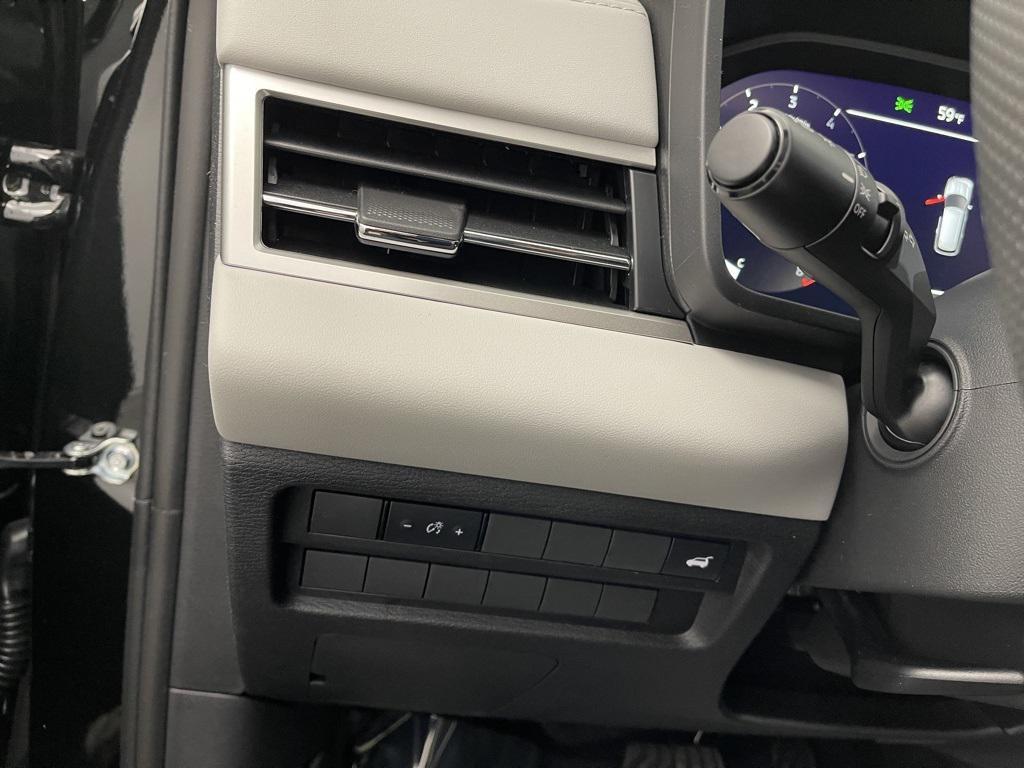 new 2025 Mitsubishi Outlander car, priced at $37,755