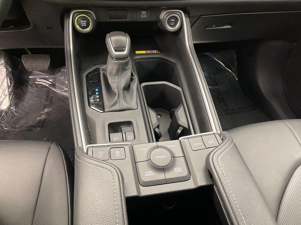 used 2025 Toyota Grand Highlander car, priced at $42,495