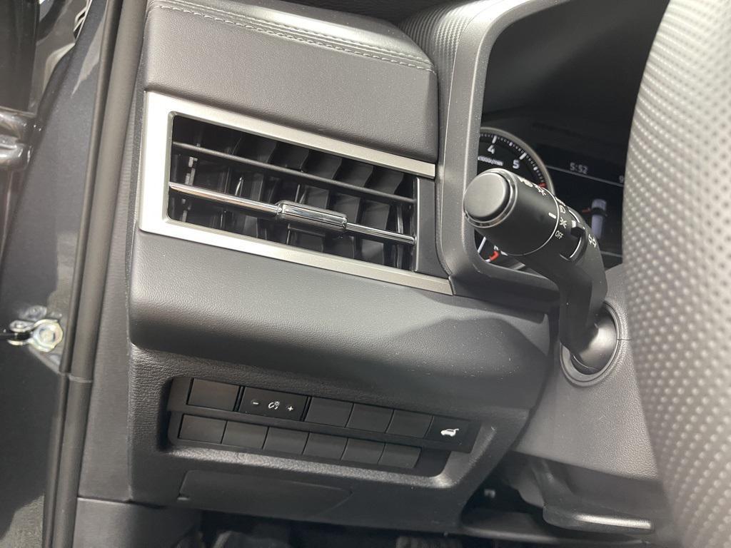 new 2025 Mitsubishi Outlander car, priced at $34,000