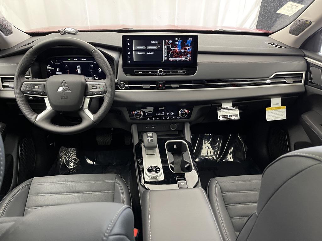 new 2025 Mitsubishi Outlander car, priced at $37,755