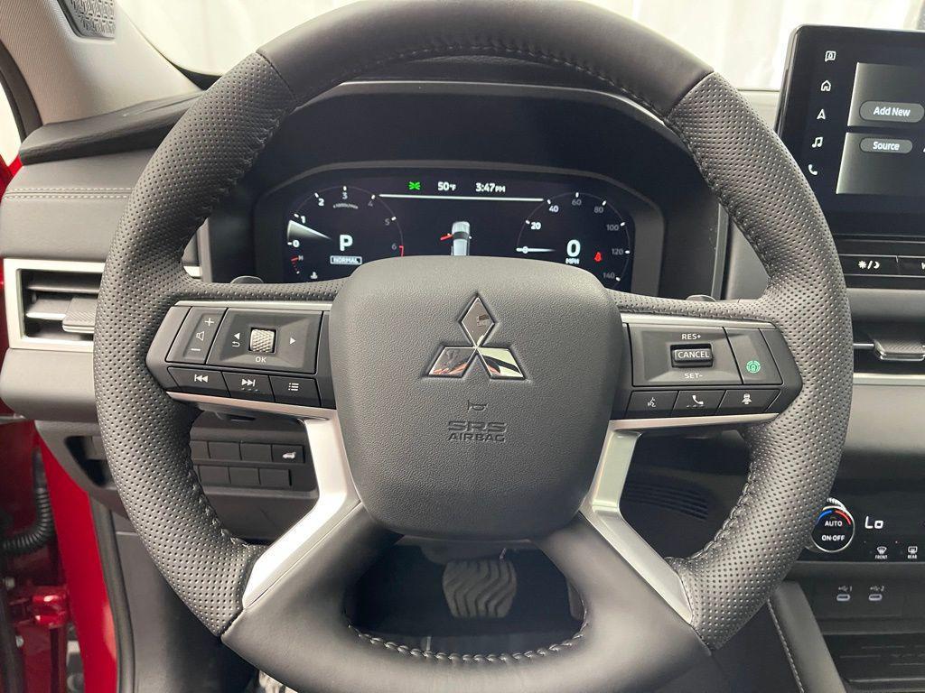 new 2025 Mitsubishi Outlander car, priced at $37,255