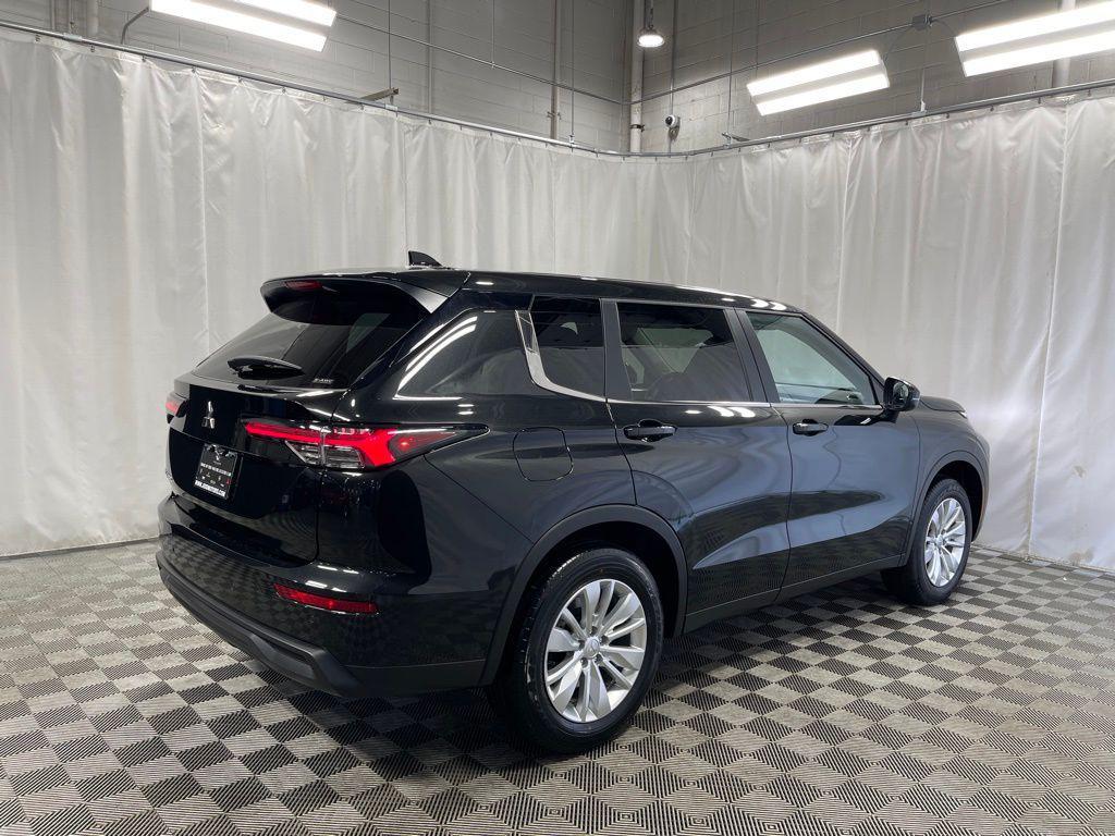 new 2025 Mitsubishi Outlander car, priced at $29,795