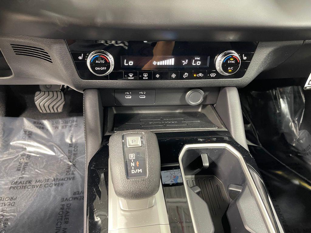 new 2025 Mitsubishi Outlander car, priced at $29,795