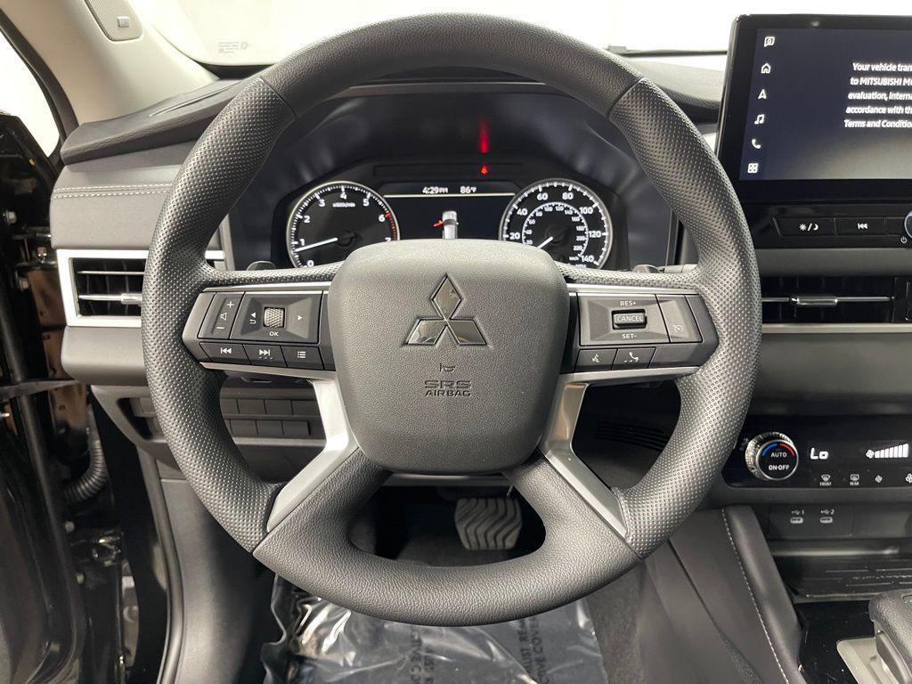 new 2025 Mitsubishi Outlander car, priced at $29,795