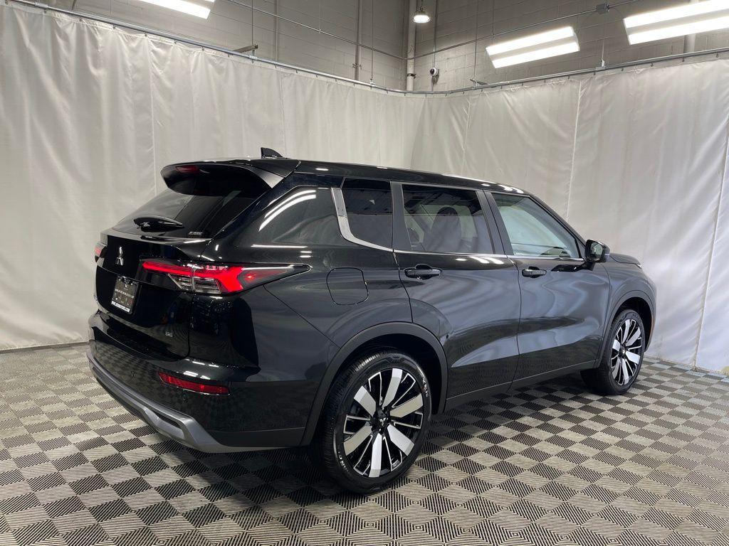 new 2025 Mitsubishi Outlander car, priced at $36,660