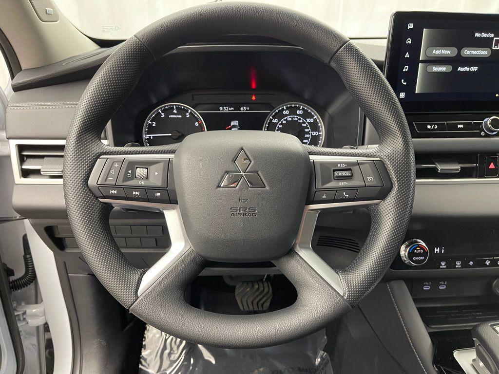 new 2025 Mitsubishi Outlander car, priced at $29,895