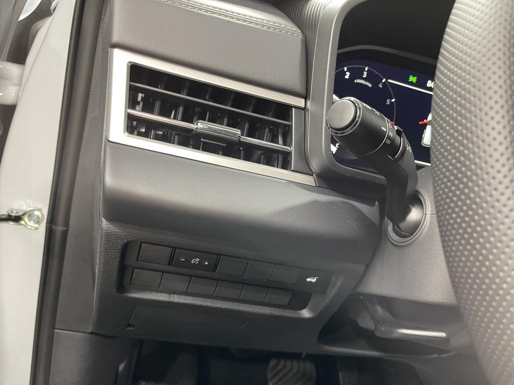 new 2025 Mitsubishi Outlander car, priced at $37,795