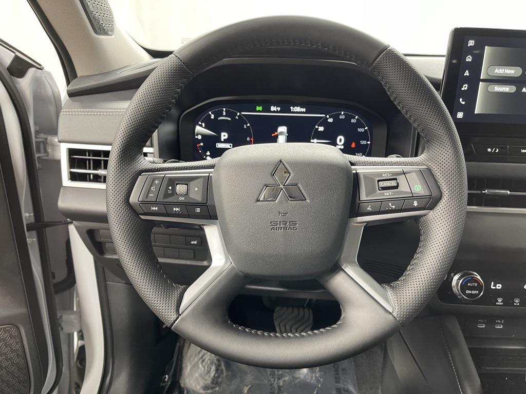 new 2025 Mitsubishi Outlander car, priced at $37,795