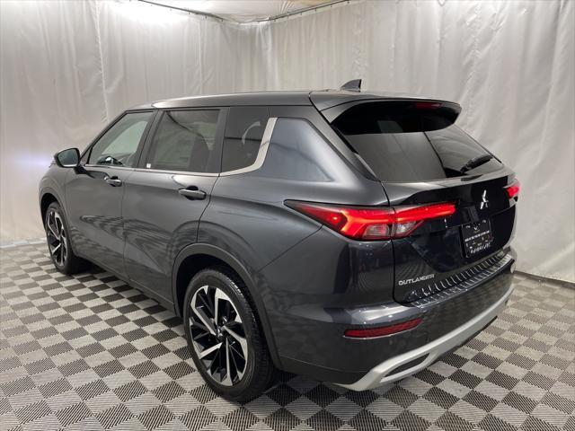 new 2024 Mitsubishi Outlander car, priced at $38,090