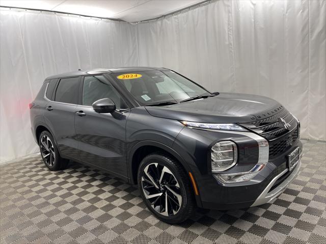 new 2024 Mitsubishi Outlander car, priced at $38,090