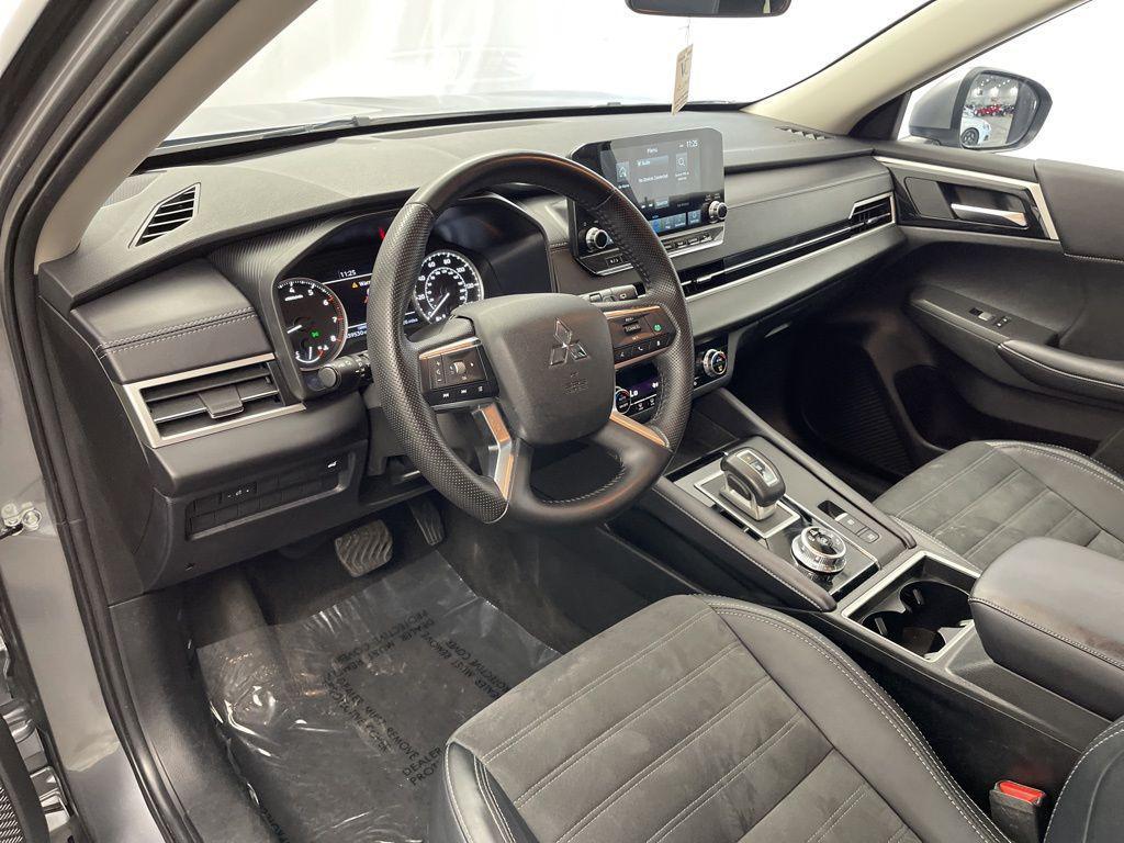 used 2024 Mitsubishi Outlander car, priced at $23,595
