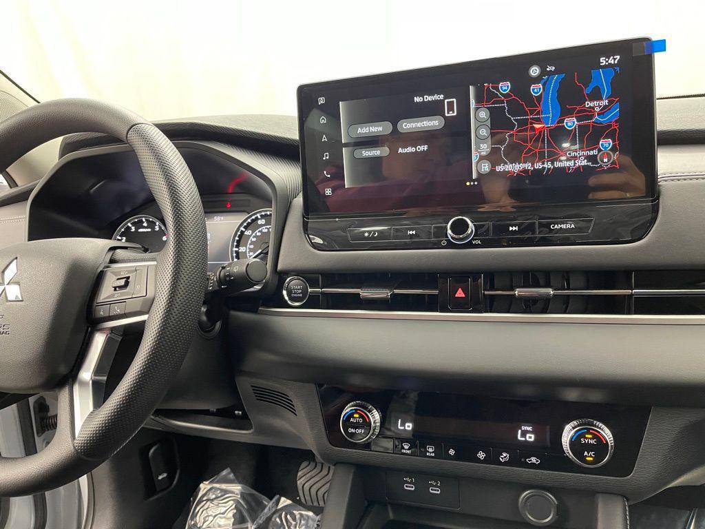 new 2025 Mitsubishi Outlander car, priced at $32,315