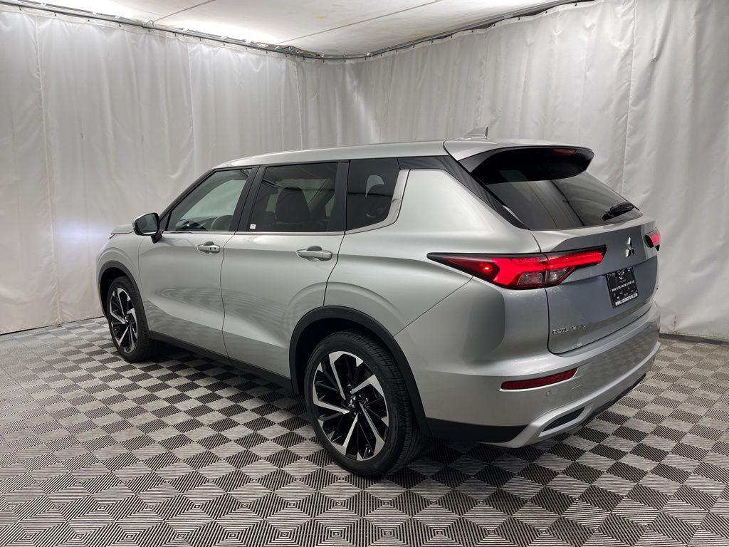 used 2024 Mitsubishi Outlander car, priced at $25,295