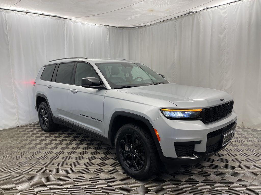 used 2024 Jeep Grand Cherokee L car, priced at $27,395