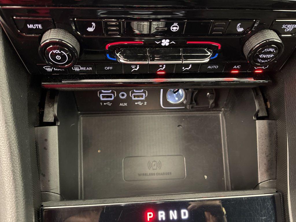 used 2024 Jeep Grand Cherokee L car, priced at $27,395