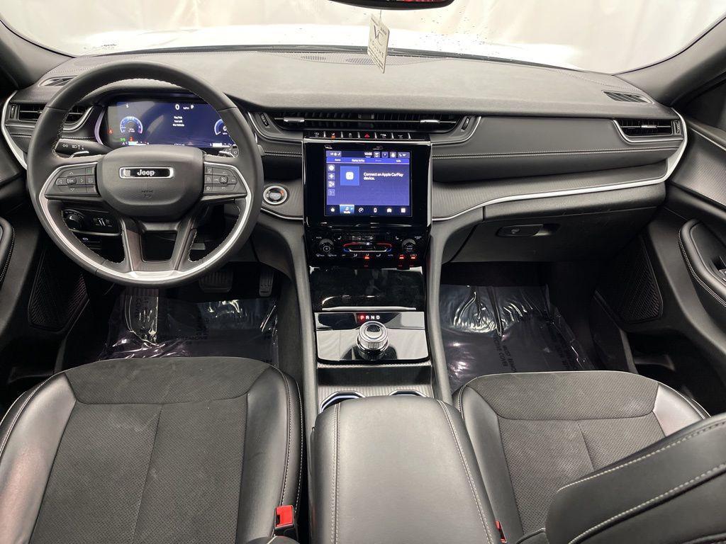 used 2024 Jeep Grand Cherokee L car, priced at $27,395